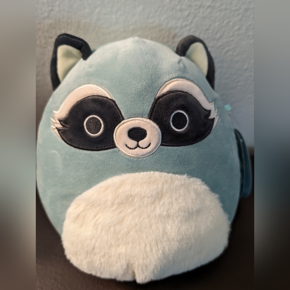 Squishmallow Contessa Green Raccoon